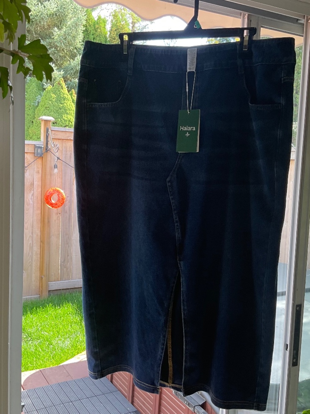 Halara stretchy denim skirt -size 1X